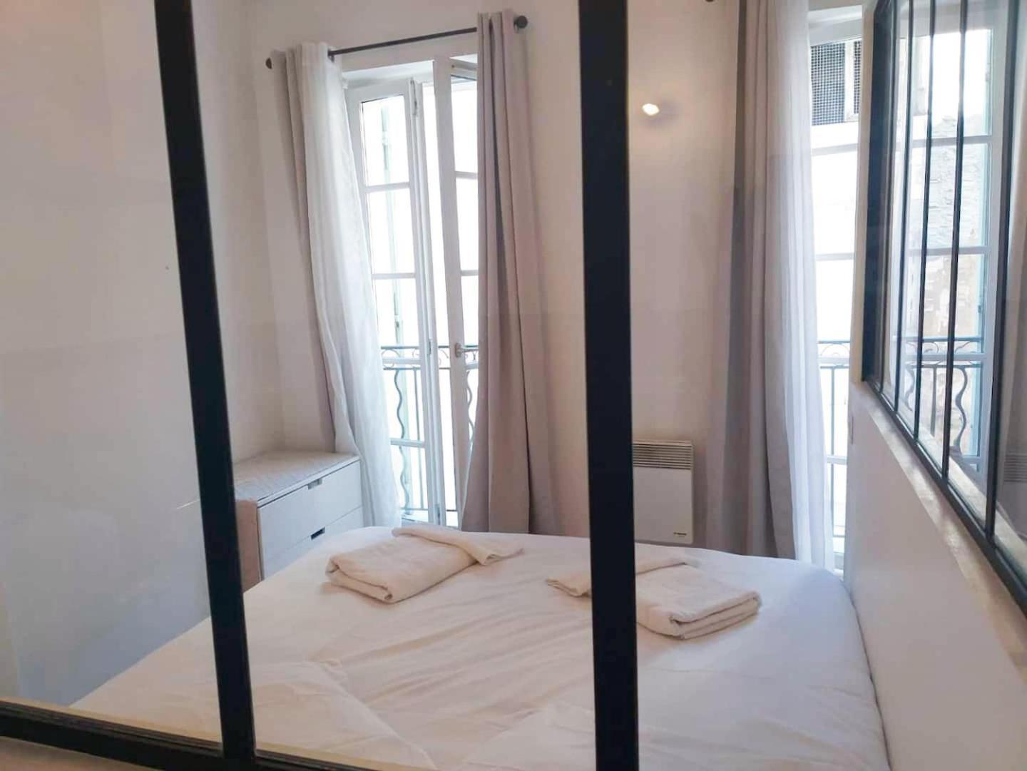 Apartamento Beau Loft Au Coeur De Tolón Exterior foto