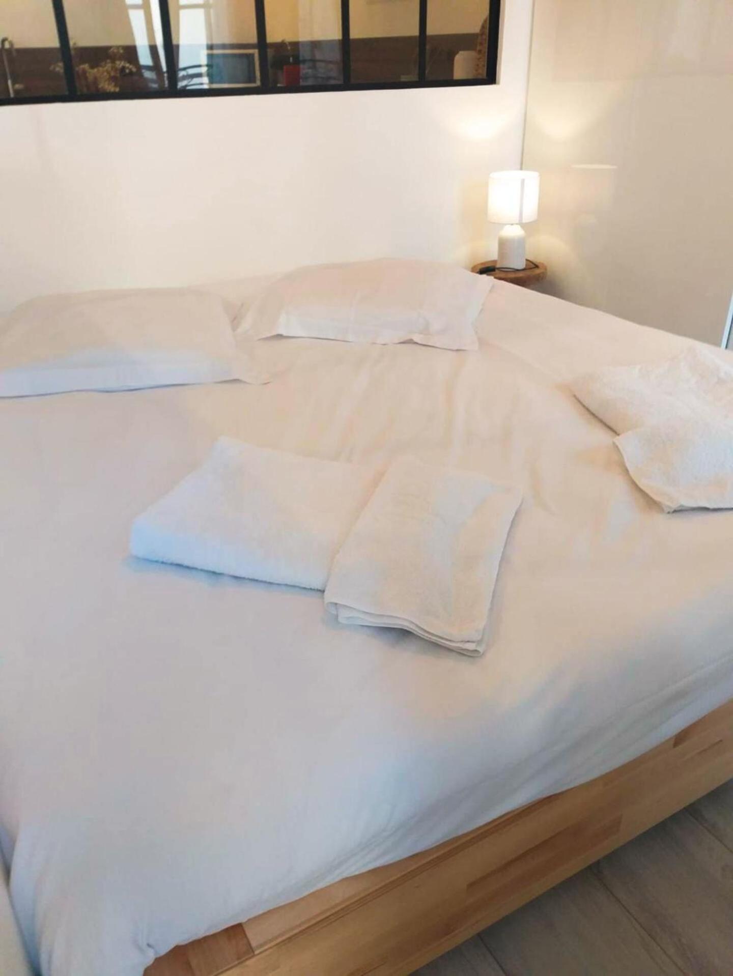 Apartamento Beau Loft Au Coeur De Tolón Exterior foto